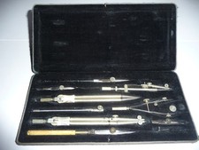 Antiker Zirkelkasten, Zirkel